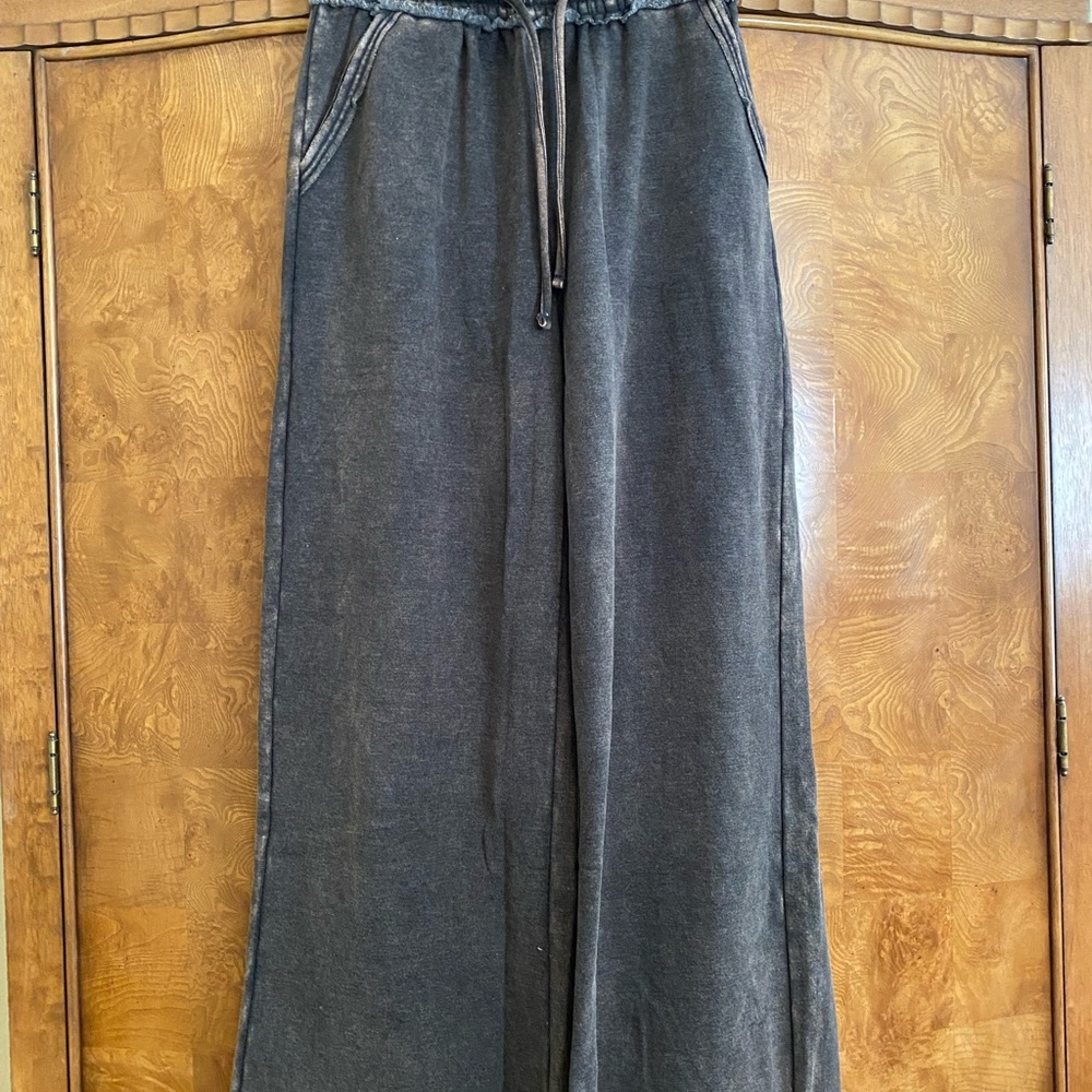 ZENANA Dark Brown Wide-Leg Drawstring Pants NWOT
